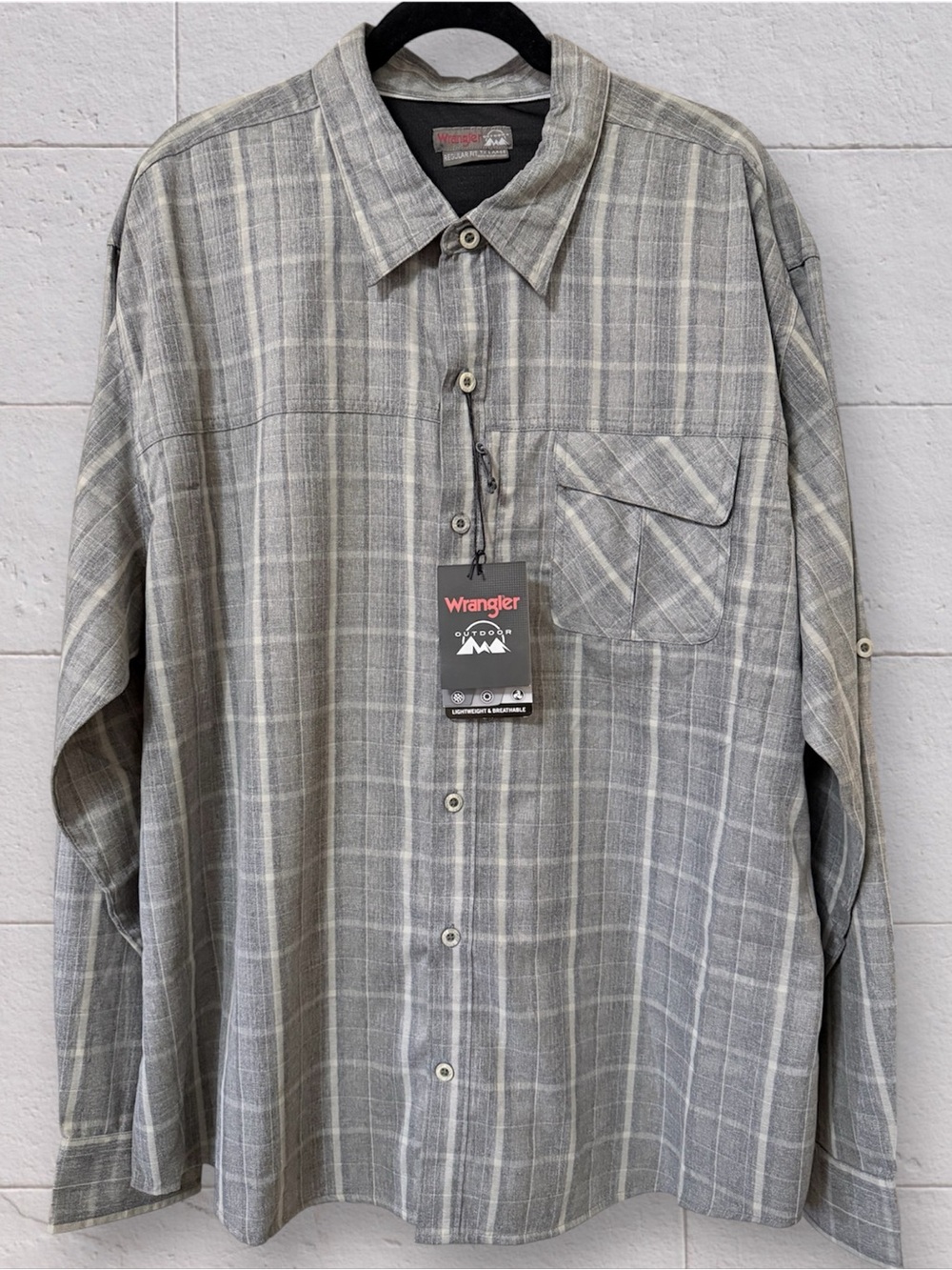 NWT Wrangler Outdoor Long Sleeve Button Down Shirt Moisture Wicking Lightweight